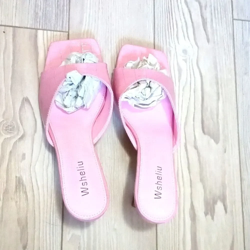 (9-3882)  Wsheliu Sandals  Sz 42 (11.5)